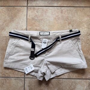 Abercrombie & Fitch low-rise Cargo Shorts with Belt